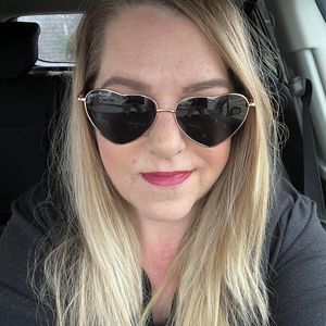 Meet your Posher, Paula